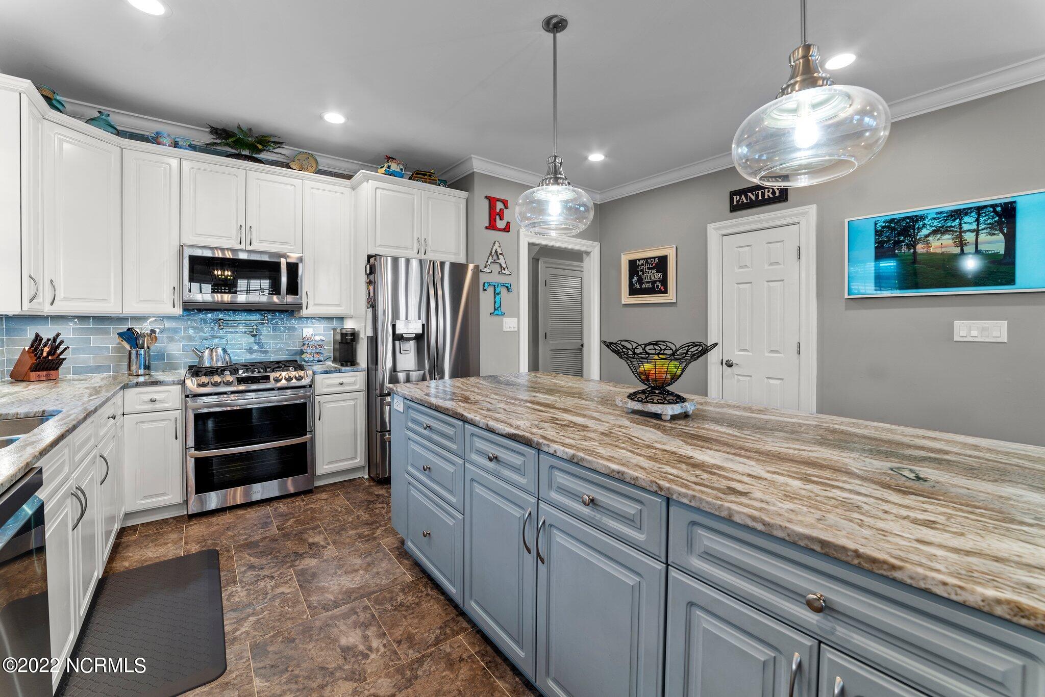 395 Summerfield Road West Roper, NC 27970 - Photo 18 of 70 18- Kitchen view