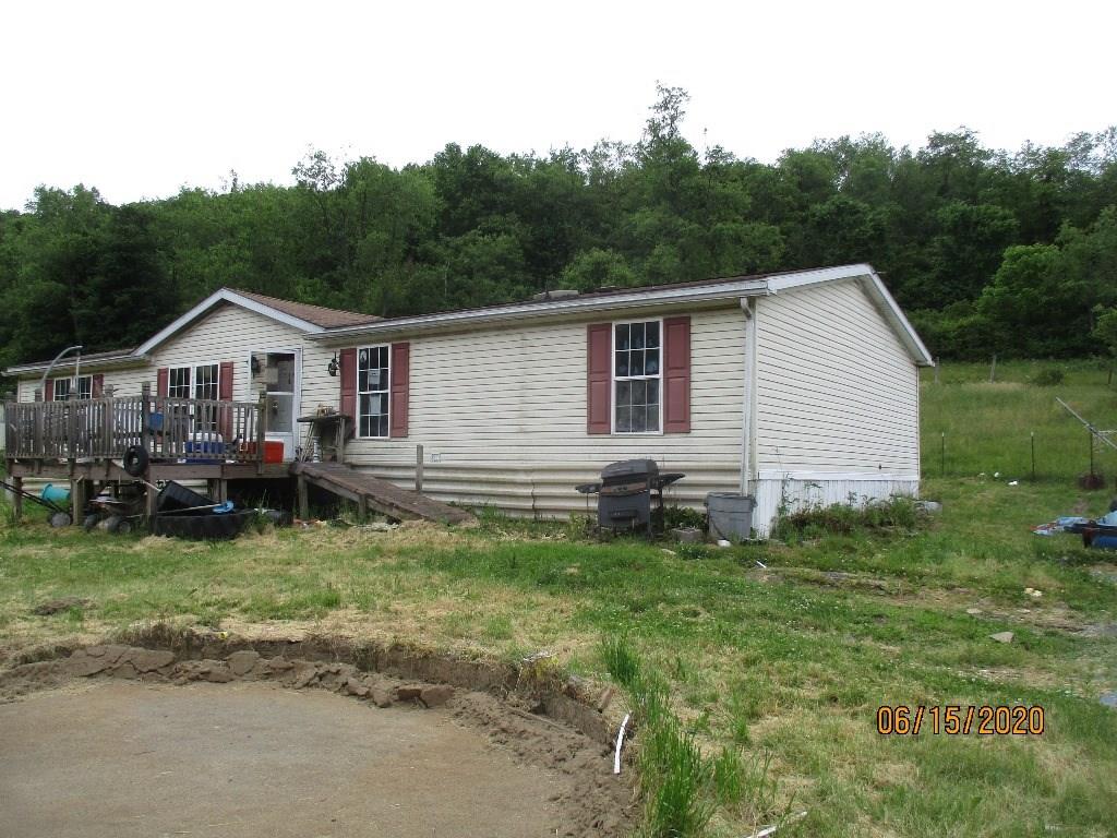 264 Spade Road Rochester, PA 15074 - Photo 4 of 22