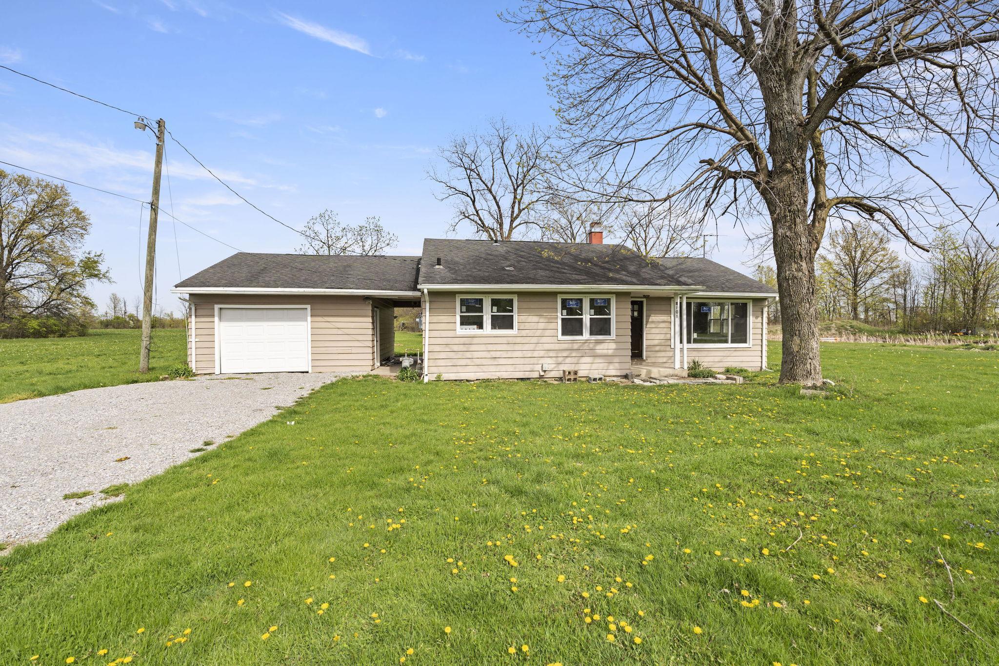 8101 Smith Road Fort Wayne, IN 46809 - Photo 1 of 22