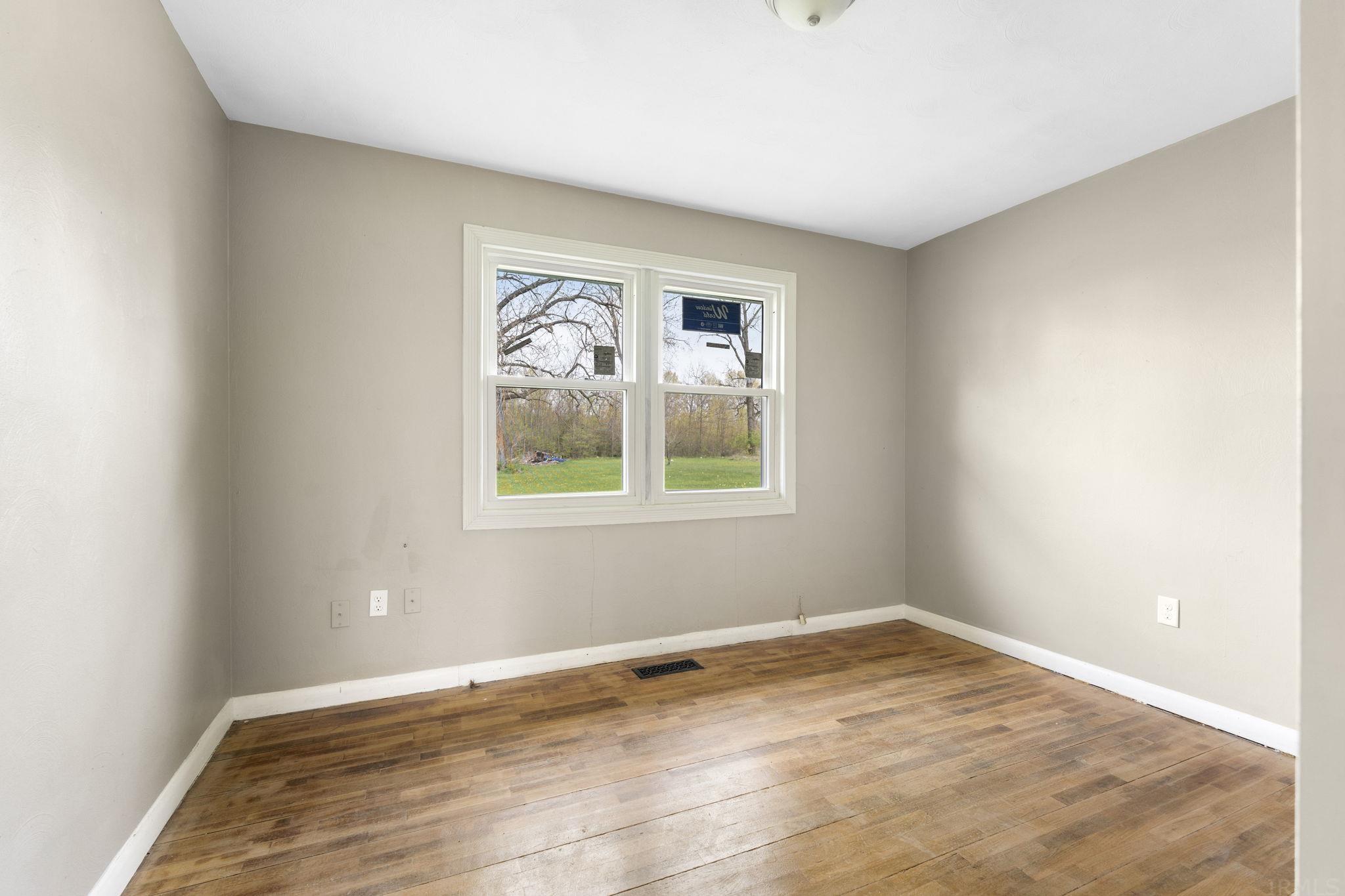 8101 Smith Road Fort Wayne, IN 46809 - Photo 12 of 22