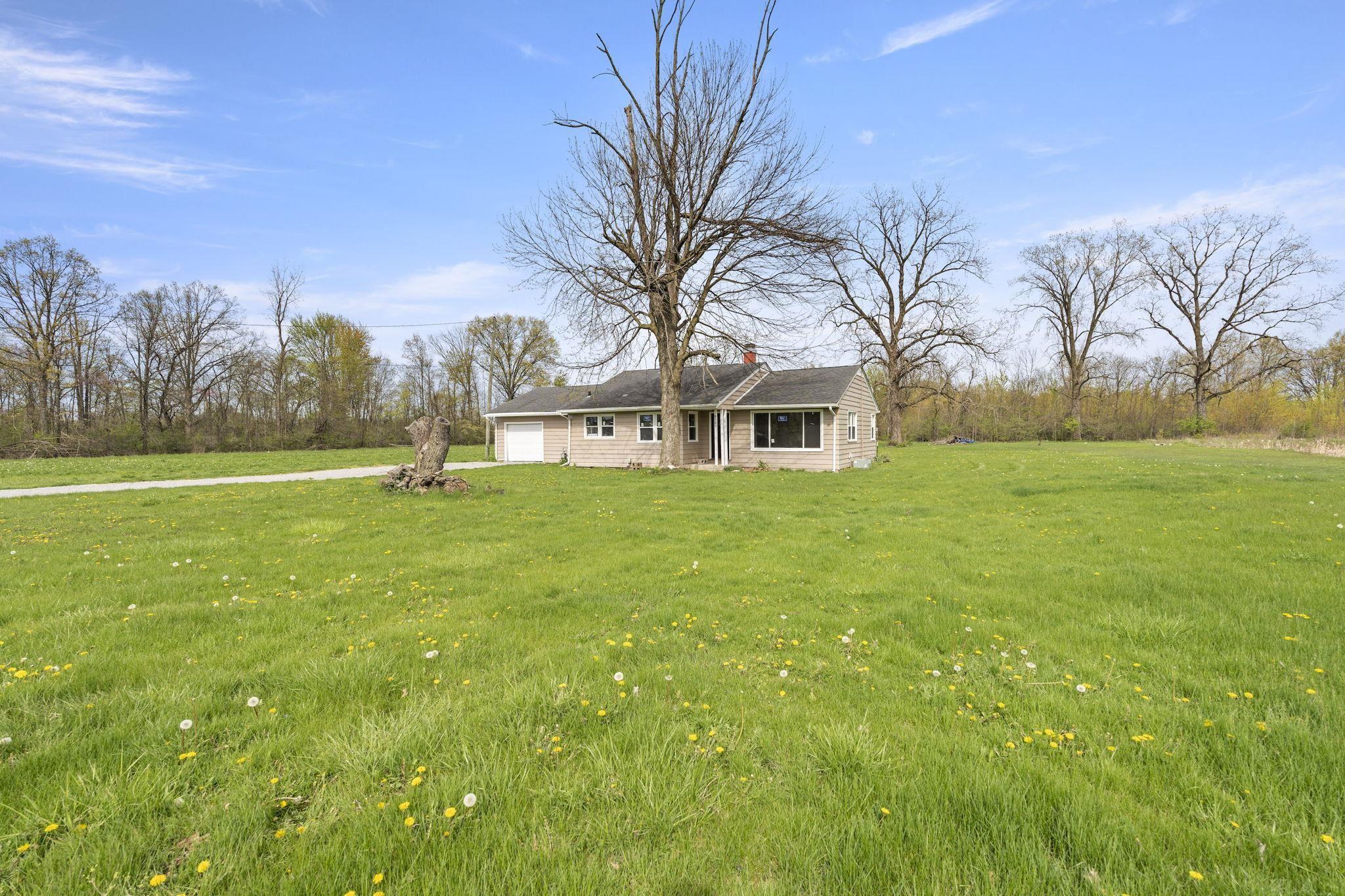 8101 Smith Road Fort Wayne, IN 46809 - Photo 3 of 22