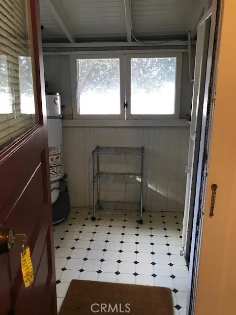 335 Harvard Avenue North Claremont, CA 91711 - Photo 51 of 71 a bathroom with a toilet and a shower