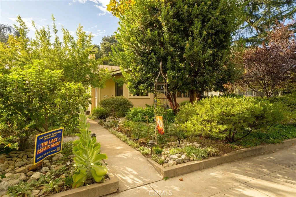 335 Harvard Avenue North Claremont, CA 91711 - Photo 57 of 71 a view of a yard with plants