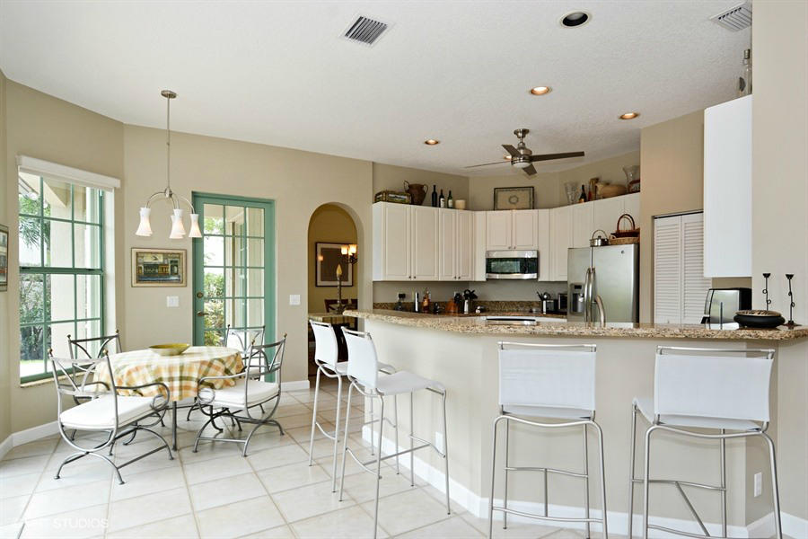 320 Southwest 16th Street Boca Raton, FL 33432 - Photo 6 of 16 03_320SW16thSt_5_Kitchen_LowRes