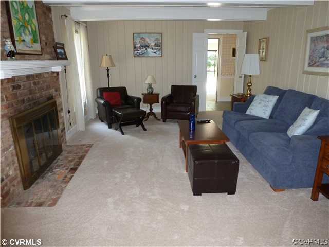 8223 Trabue Road Richmond, VA 23235 - Photo 4 of 12 Den/Family/Great Room