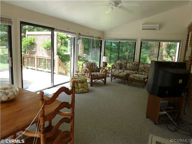 8223 Trabue Road Richmond, VA 23235 - Photo 7 of 12 Yard/Garden - Sunroom