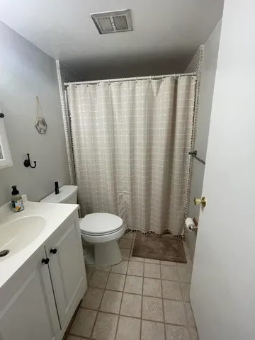 $2,500 | 410 Wilma Circle, Unit 103, Riviera Beach, FL 33404