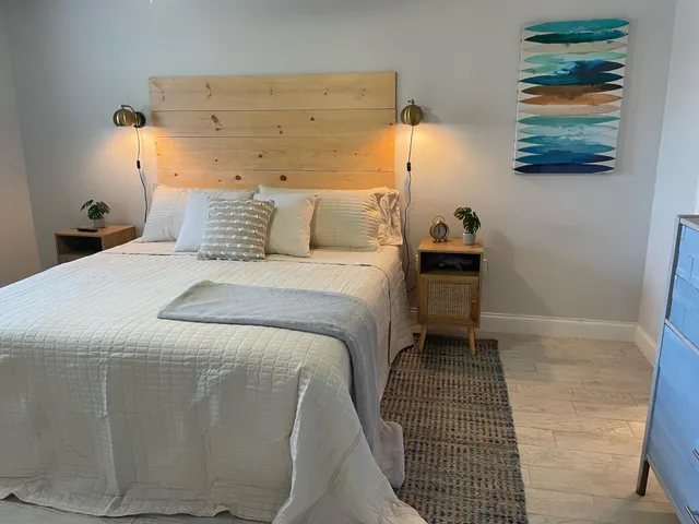 $2,500 | 410 Wilma Circle, Unit 103, Riviera Beach, FL 33404