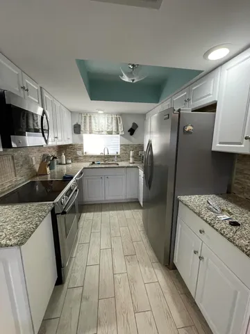 $2,500 | 410 Wilma Circle, Unit 103, Riviera Beach, FL 33404