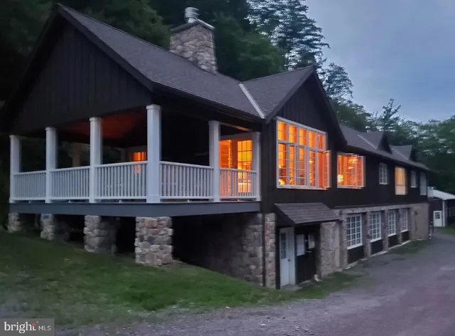 a view of outdoor space