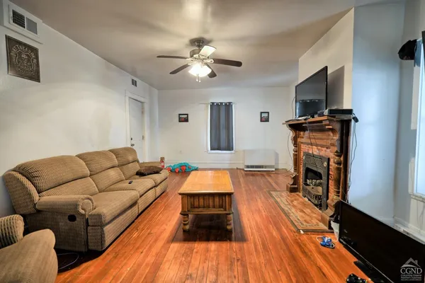 $465,500 | 526 Mountain Avenue, Cairo, NY 12470