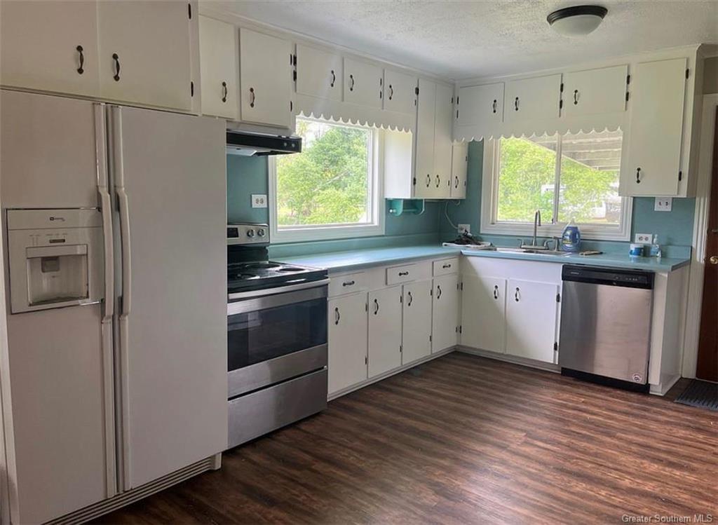 1389 Stafford Road Moss Bluff, LA 70611 - Photo 3 of 5 Gallery Image 3