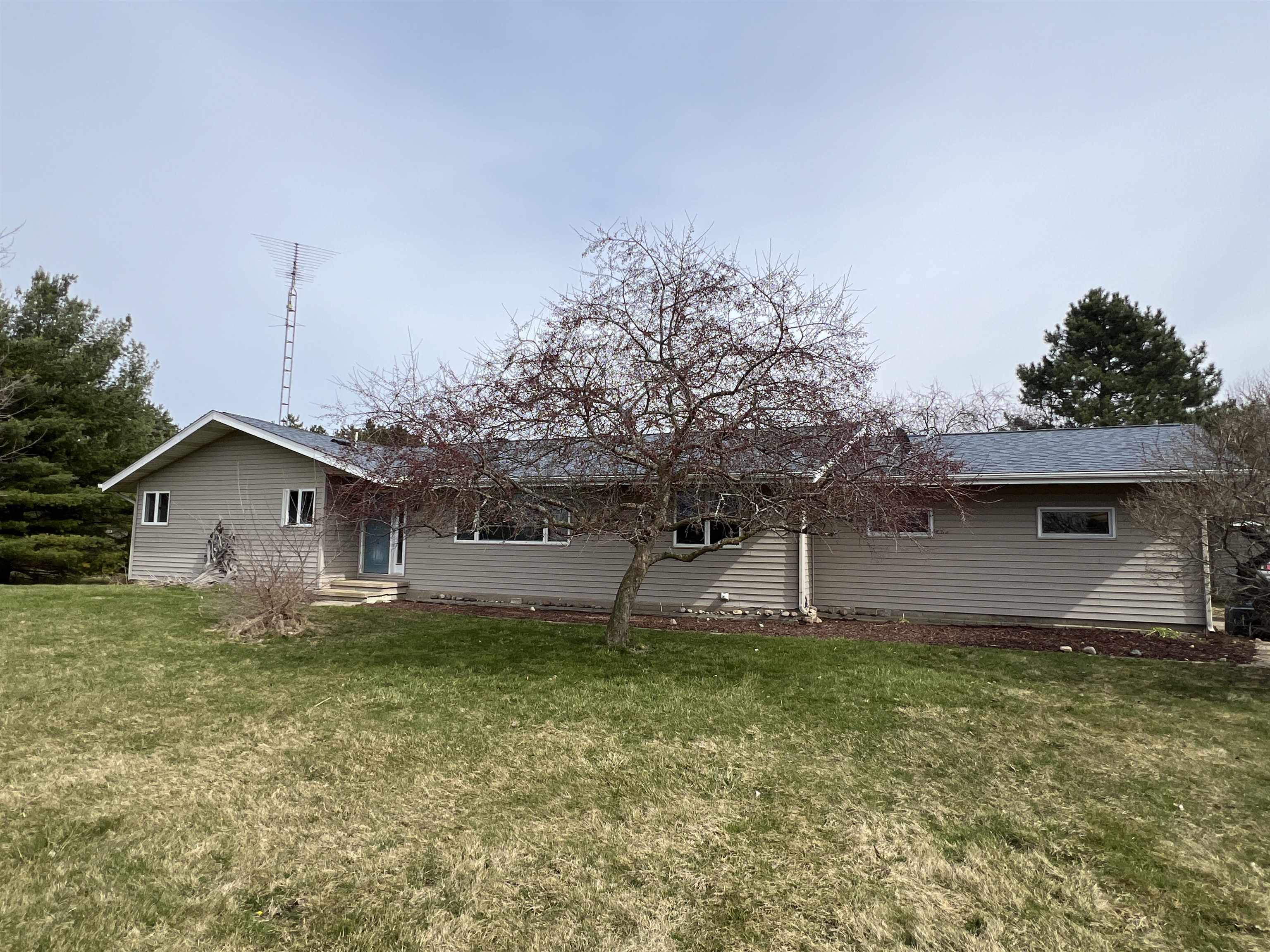 8945 North Belsay Road Millington, MI 48746 - Photo 1 of 66 50135850-f8a788bb-5007-435c-8cf5-30e3927387d6.JPG