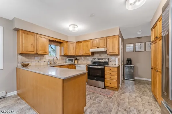 $725,000 | 2 Mountain View Road, Whitehouse Station, NJ 08889