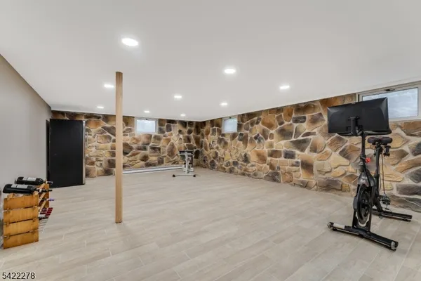 $725,000 | 2 Mountain View Road, Whitehouse Station, NJ 08889