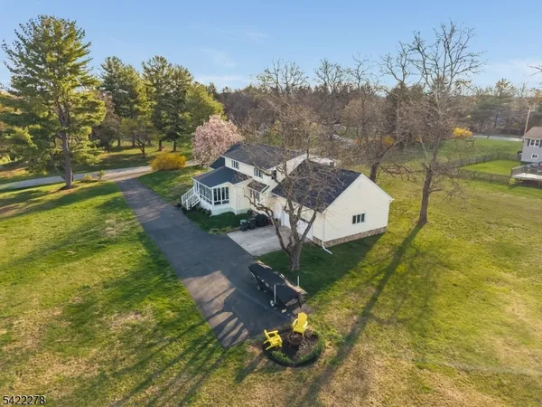 $725,000 | 2 Mountain View Road, Whitehouse Station, NJ 08889