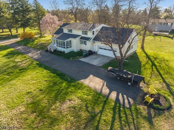 $725,000 | 2 Mountain View Road, Whitehouse Station, NJ 08889
