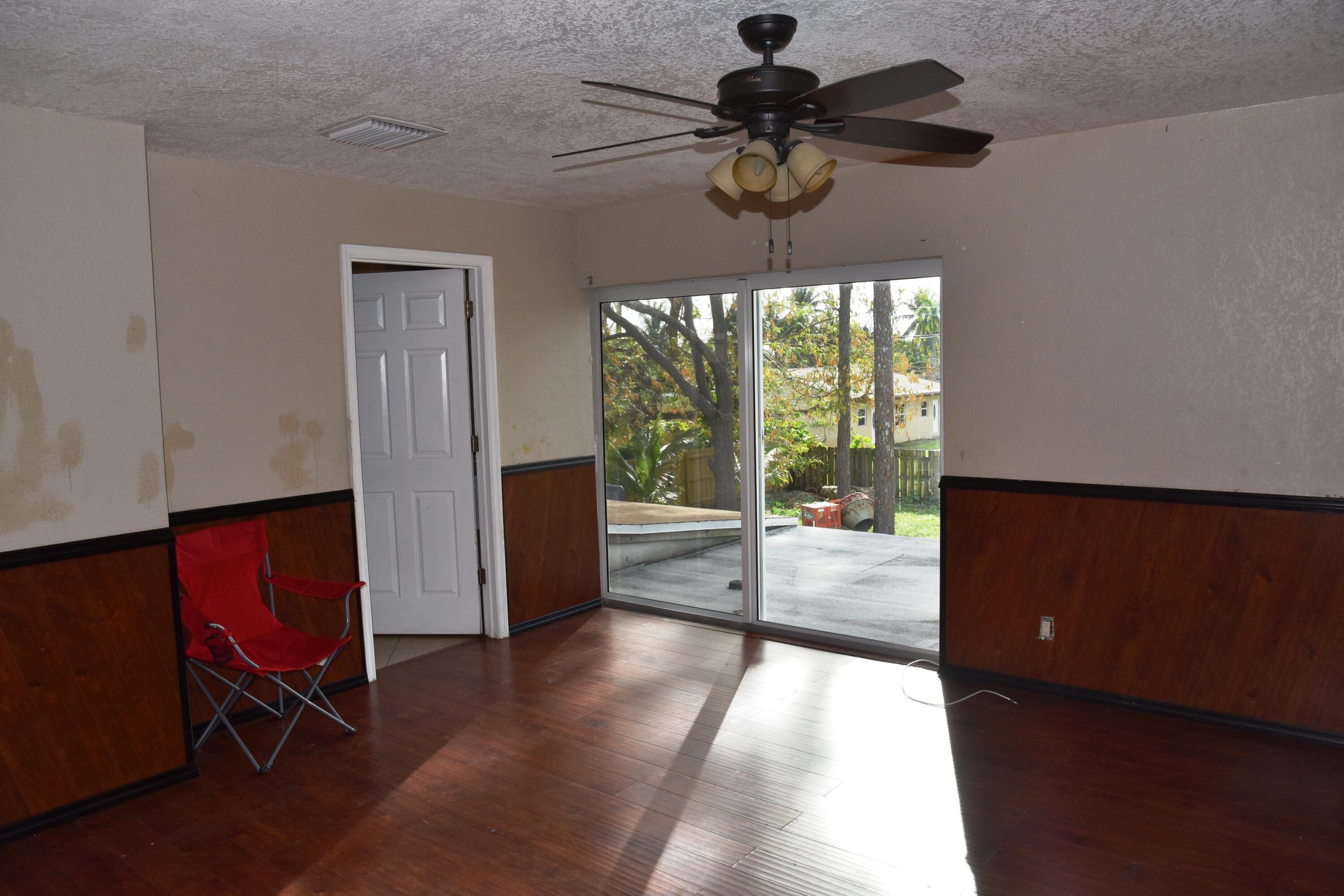 3435 Rudolph Road Lake Worth, FL 33461 - Photo 7 of 21 DSC_6777