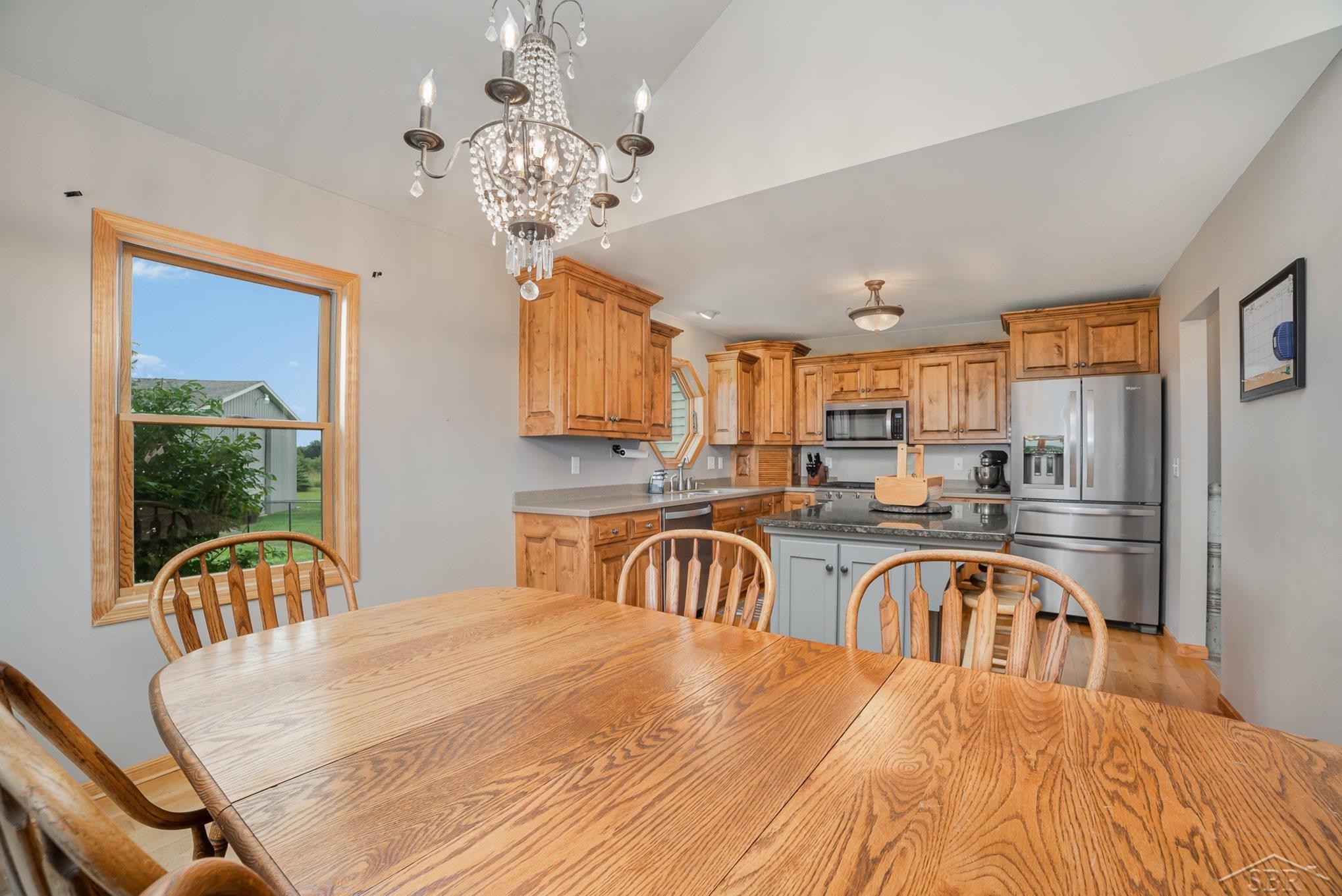 1966 West Parish Road Linwood, MI 48634 - Photo 8 of 28