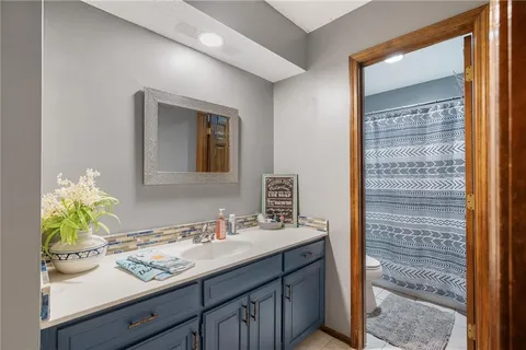 $590,000 | 8408 West 115th Street, Overland Park, KS 66210