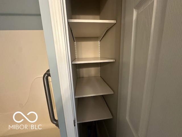 6055 Stratton Court Columbus, IN 47203 - Photo 18 of 29