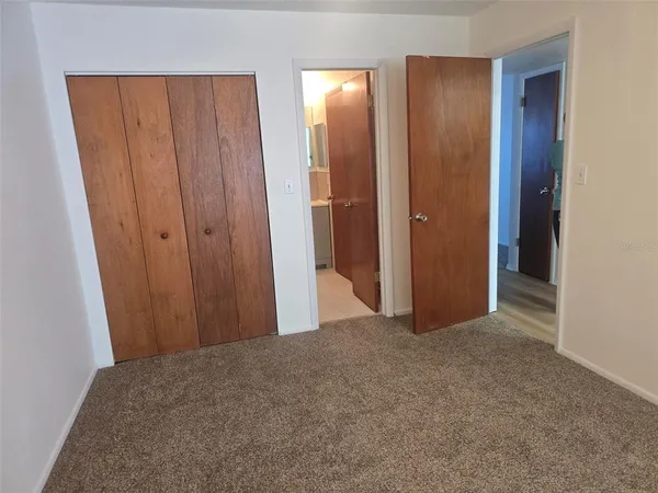 $1,350 | 5060 76th Avenue North, Unit 409, Pinellas Park, FL 33781