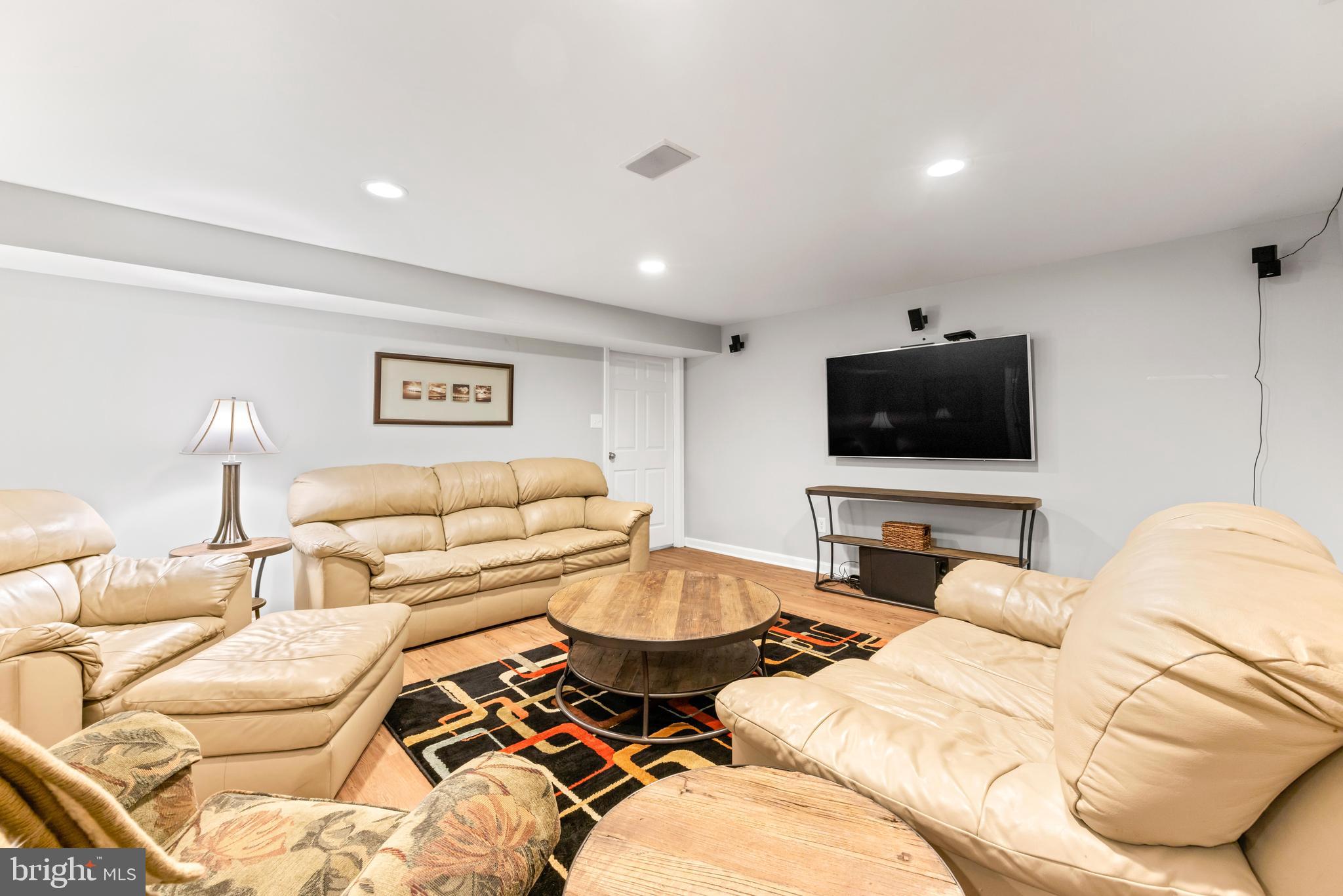 1552 Shipsview Road Annapolis, MD 21409 - Photo 111 of 129 Great place to gather and watch the games