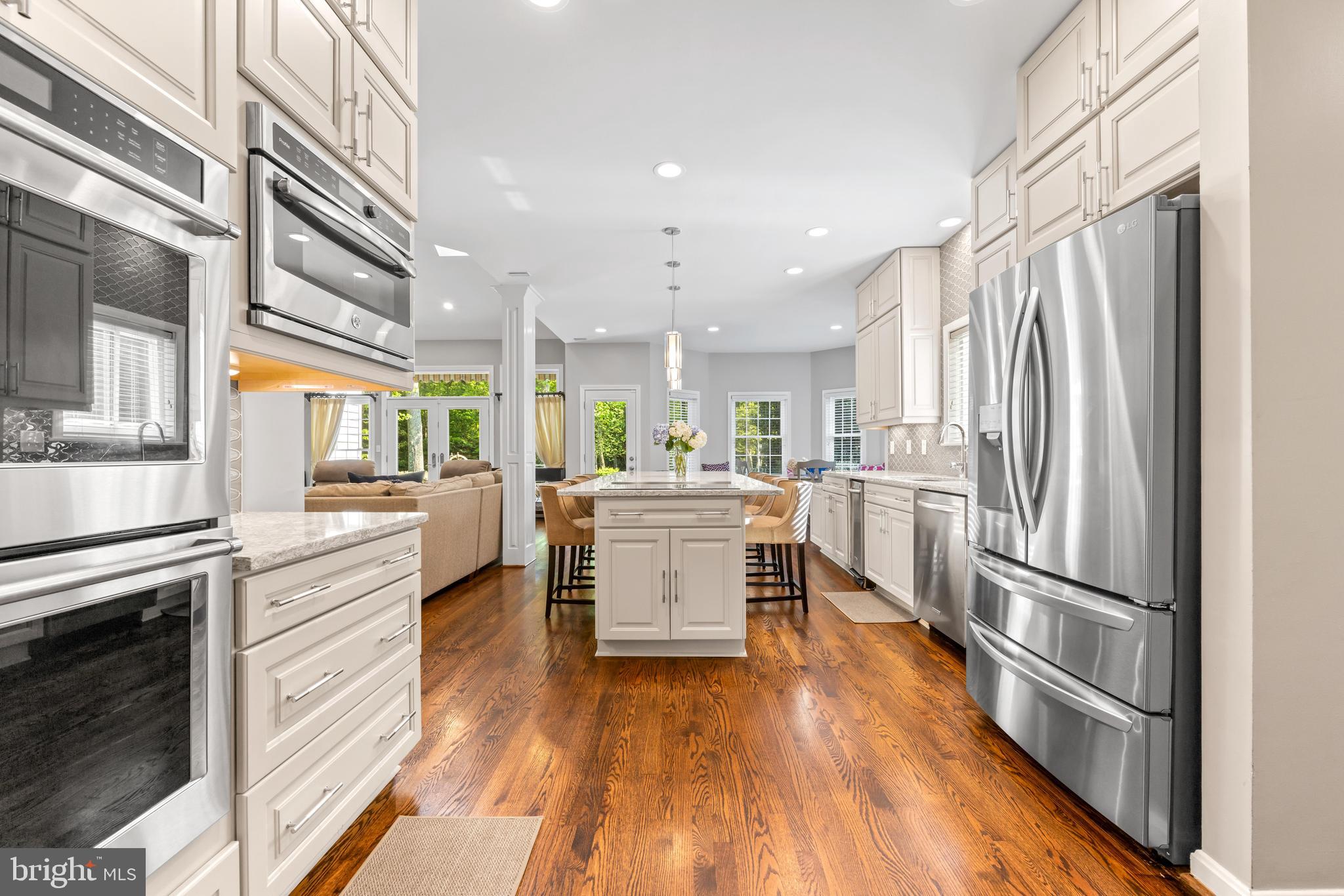 1552 Shipsview Road Annapolis, MD 21409 - Photo 25 of 129 Stunning updated Kitchen fit for a Chef