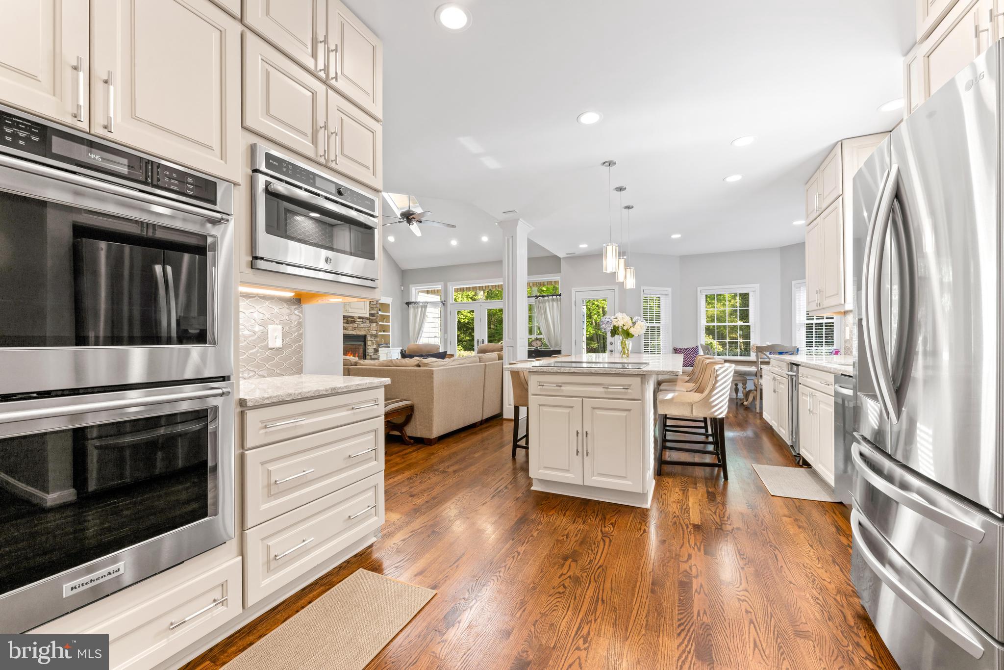 1552 Shipsview Road Annapolis, MD 21409 - Photo 26 of 129 Double wall ovens, microwave/convection oven