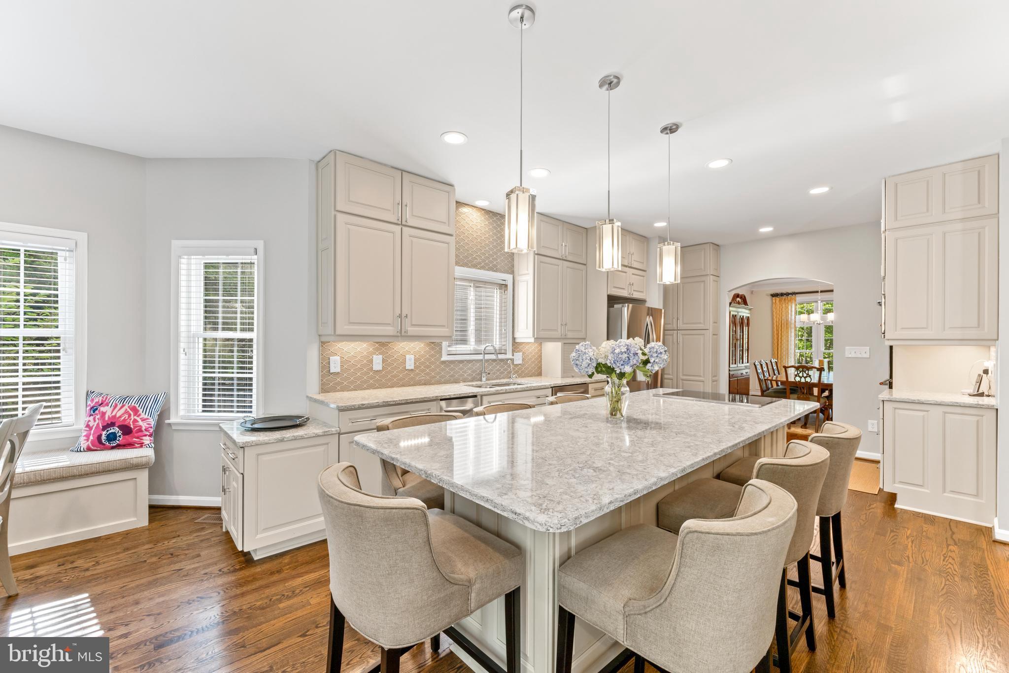 1552 Shipsview Road Annapolis, MD 21409 - Photo 33 of 129 Decorative pendent lighting