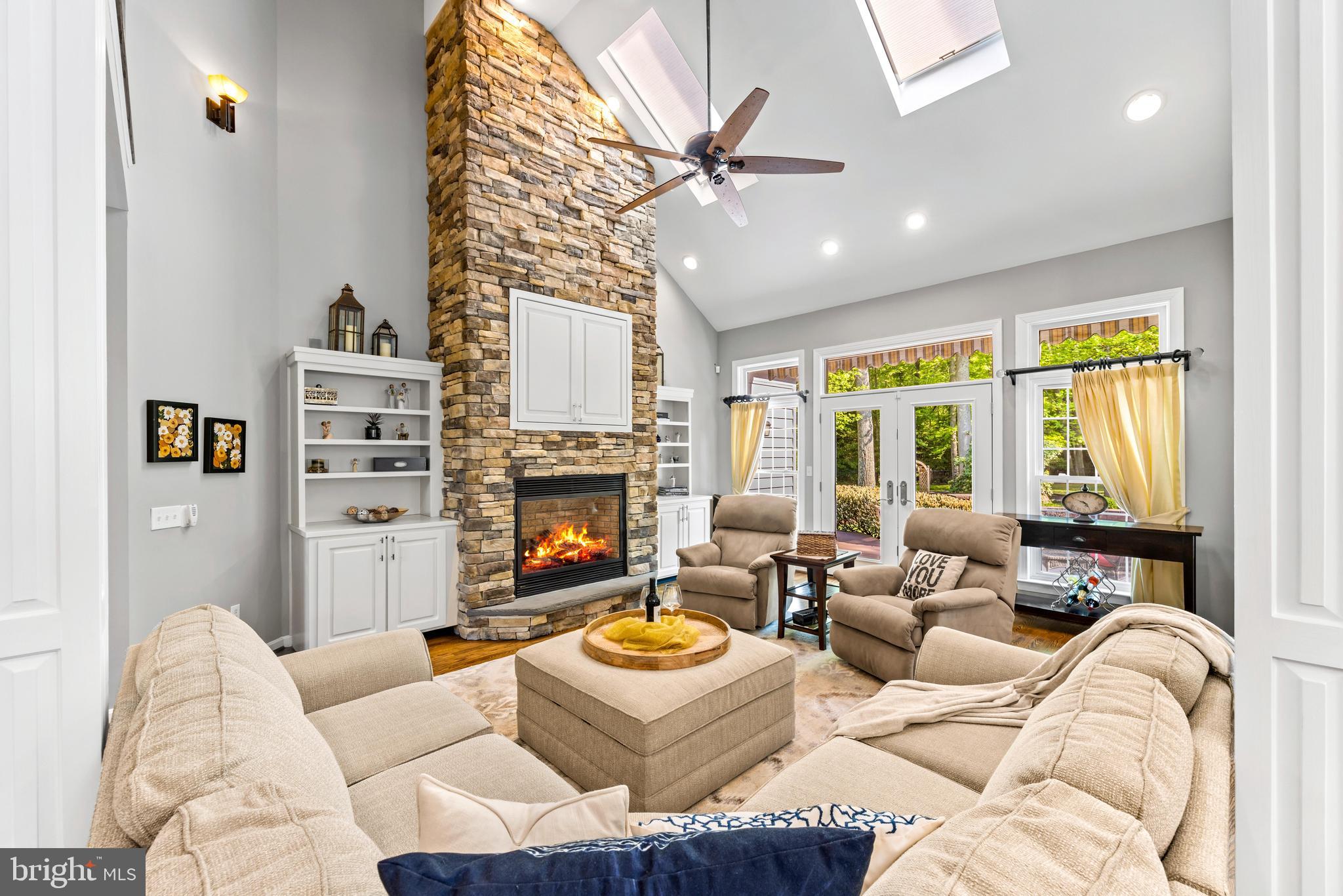 1552 Shipsview Road Annapolis, MD 21409 - Photo 44 of 129 Gas FP is focal point of room