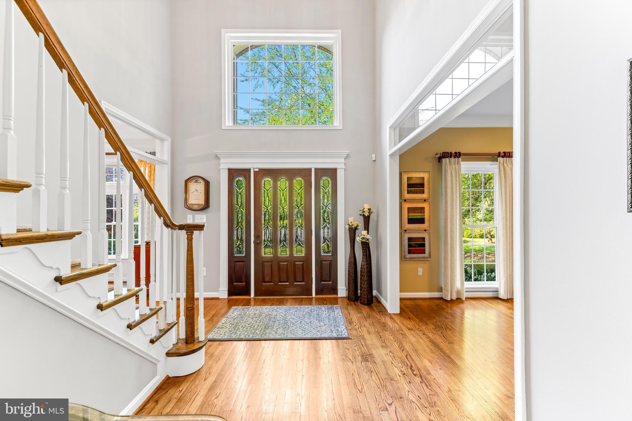 1552 Shipsview Road Annapolis, MD 21409 - Photo 8 of 129 Grand 2-story foyer w/hardwood floors