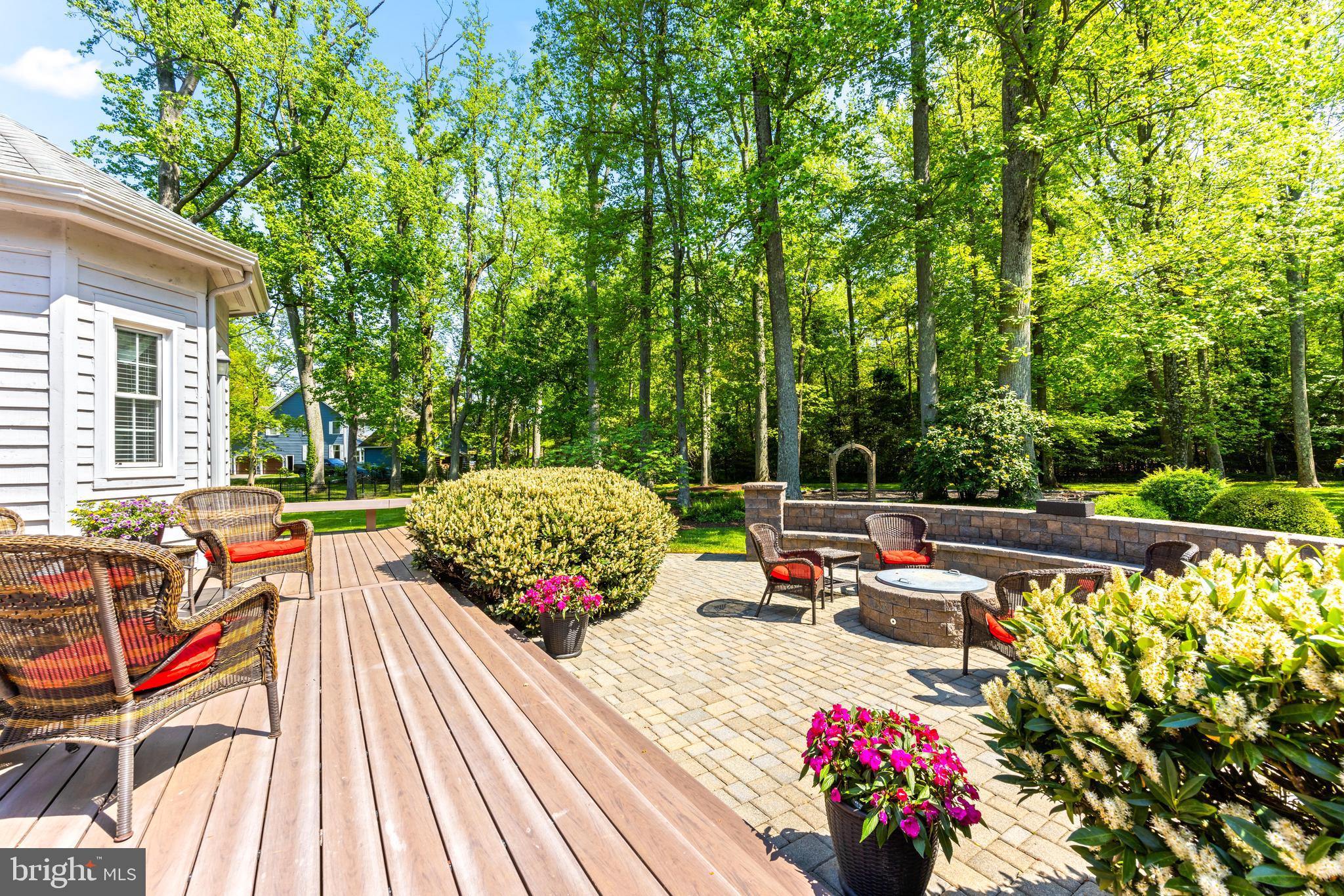 1552 Shipsview Road Annapolis, MD 21409 - Photo 80 of 129 Plenty of room for relaxation and entertaining