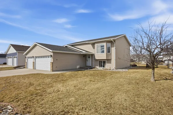 $388,800 | 1122 5th Avenue West, West Fargo, ND 58078