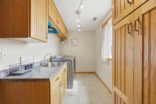 $388,800 | 1122 5th Avenue West, West Fargo, ND 58078