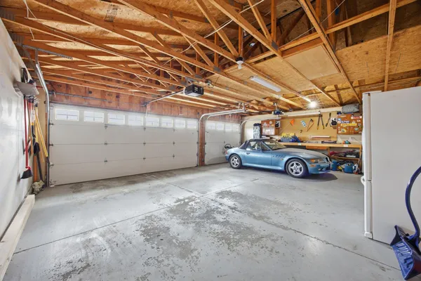 $388,800 | 1122 5th Avenue West, West Fargo, ND 58078