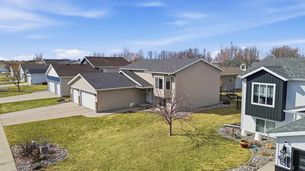 $388,800 | 1122 5th Avenue West, West Fargo, ND 58078