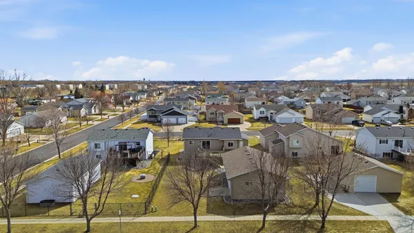 $388,800 | 1122 5th Avenue West, West Fargo, ND 58078