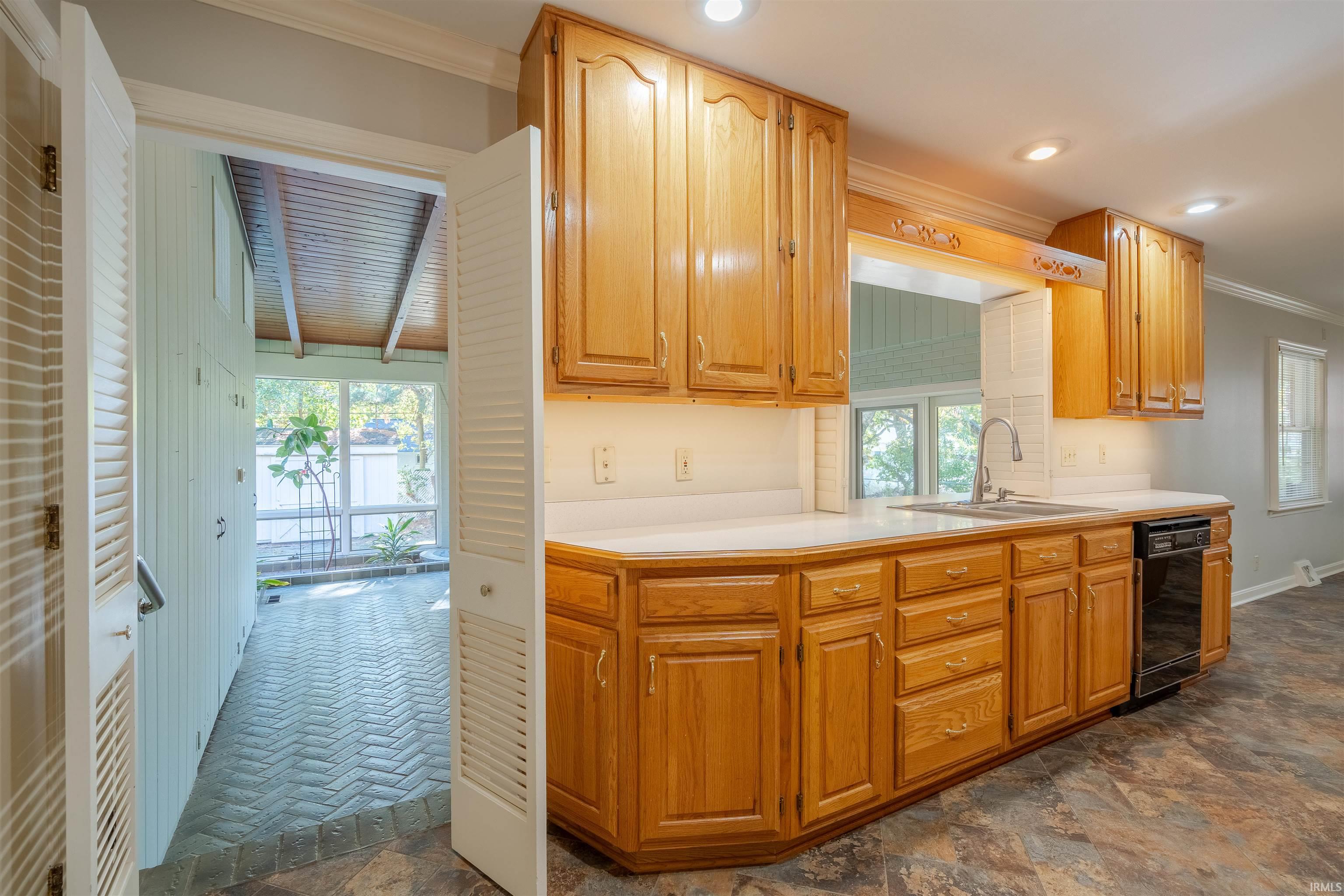934 York Road Evansville, IN 47715 - Photo 17 of 36 Gallery Image 17