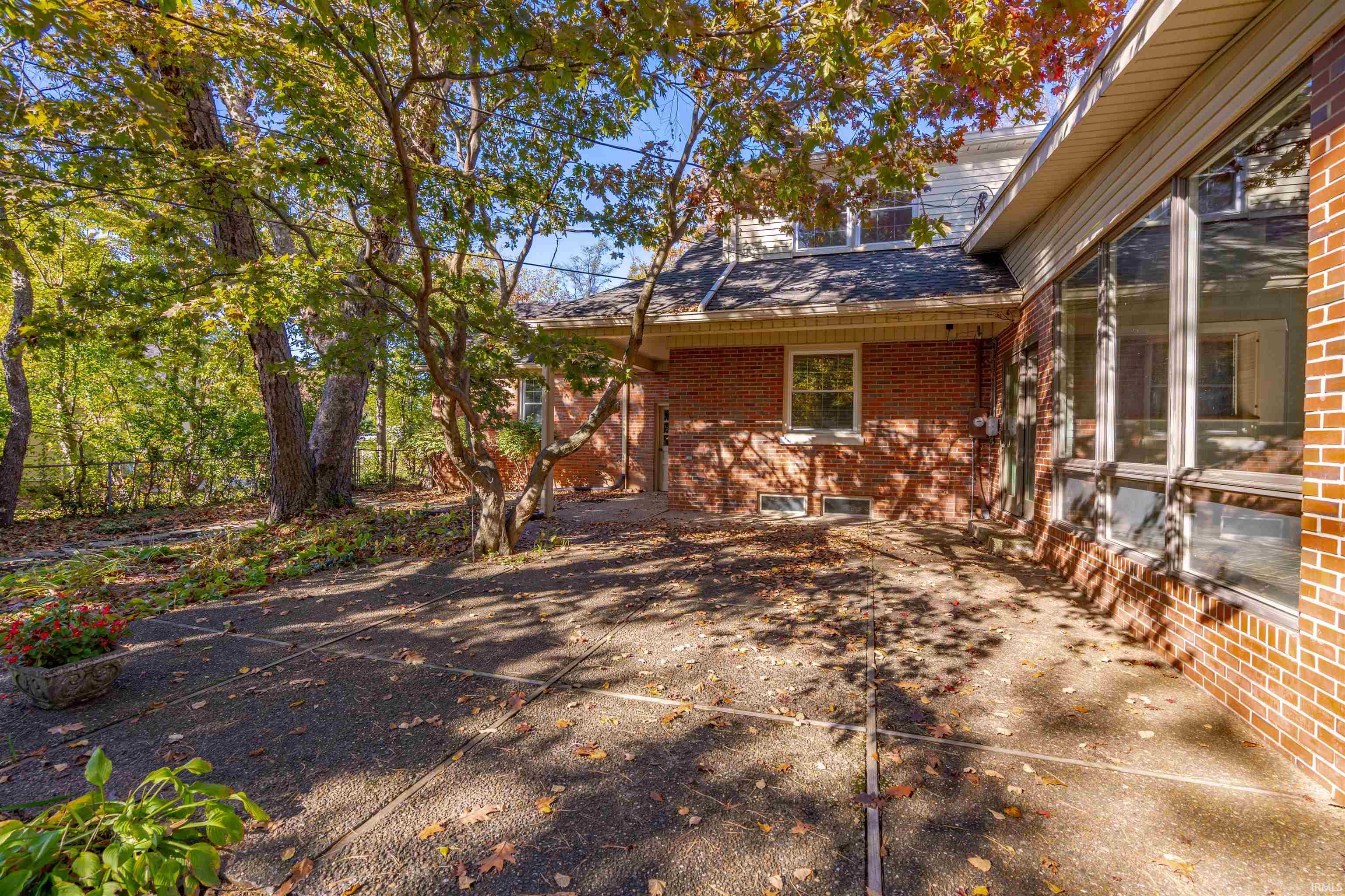 934 York Road Evansville, IN 47715 - Photo 3 of 36 Gallery Image 3