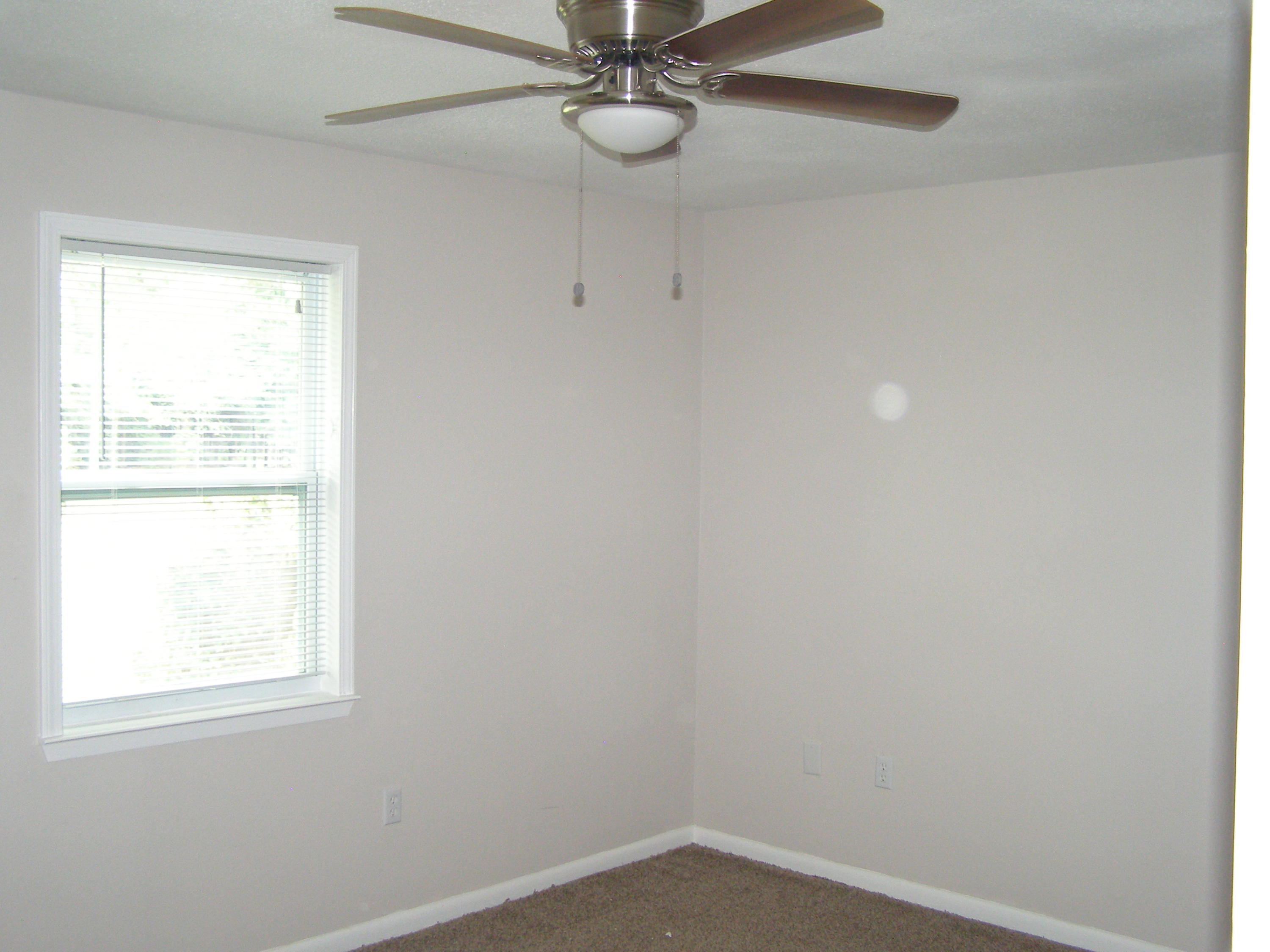 3356 Auburn Road Crestview, FL 32539 - Photo 15 of 34 an empty room with a window