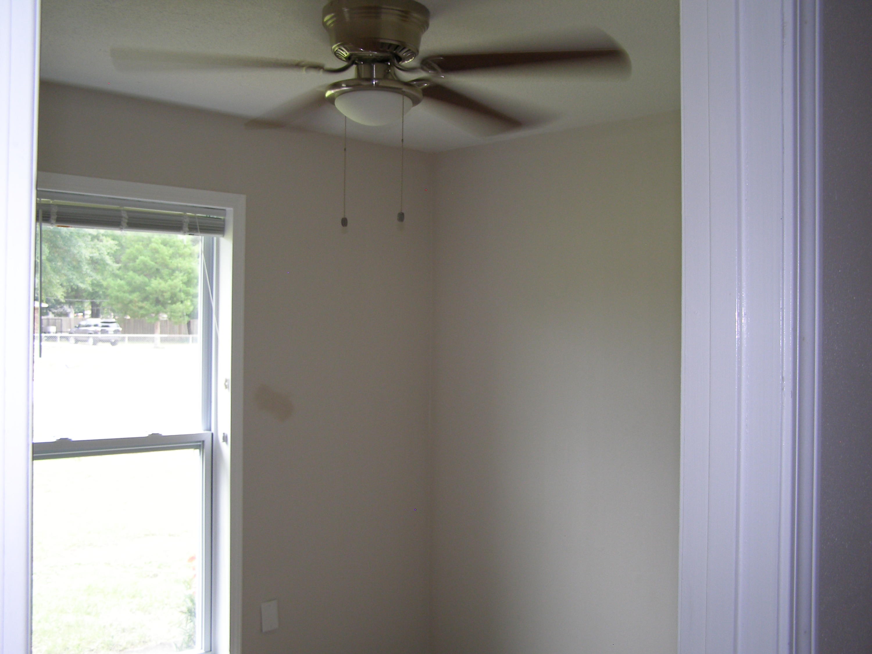 3356 Auburn Road Crestview, FL 32539 - Photo 22 of 34 a view of an empty room