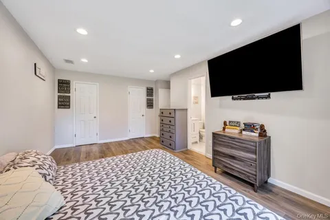 $389,990 | 222 Birchwood Road, Coram, NY 11727