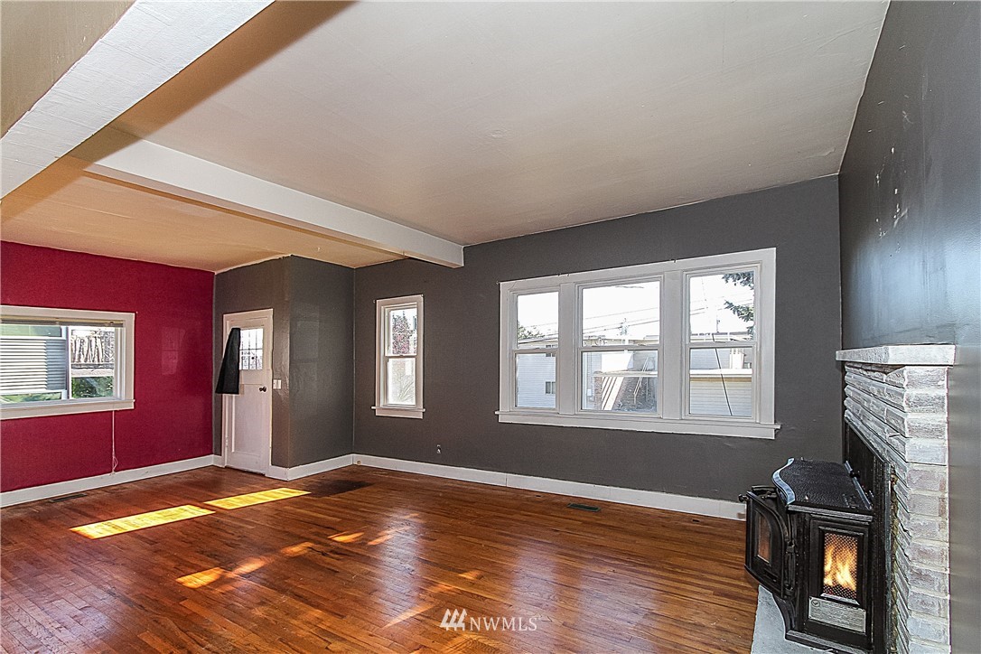 766 North 73rd Street Seattle, WA 98103 - Photo 8 of 18