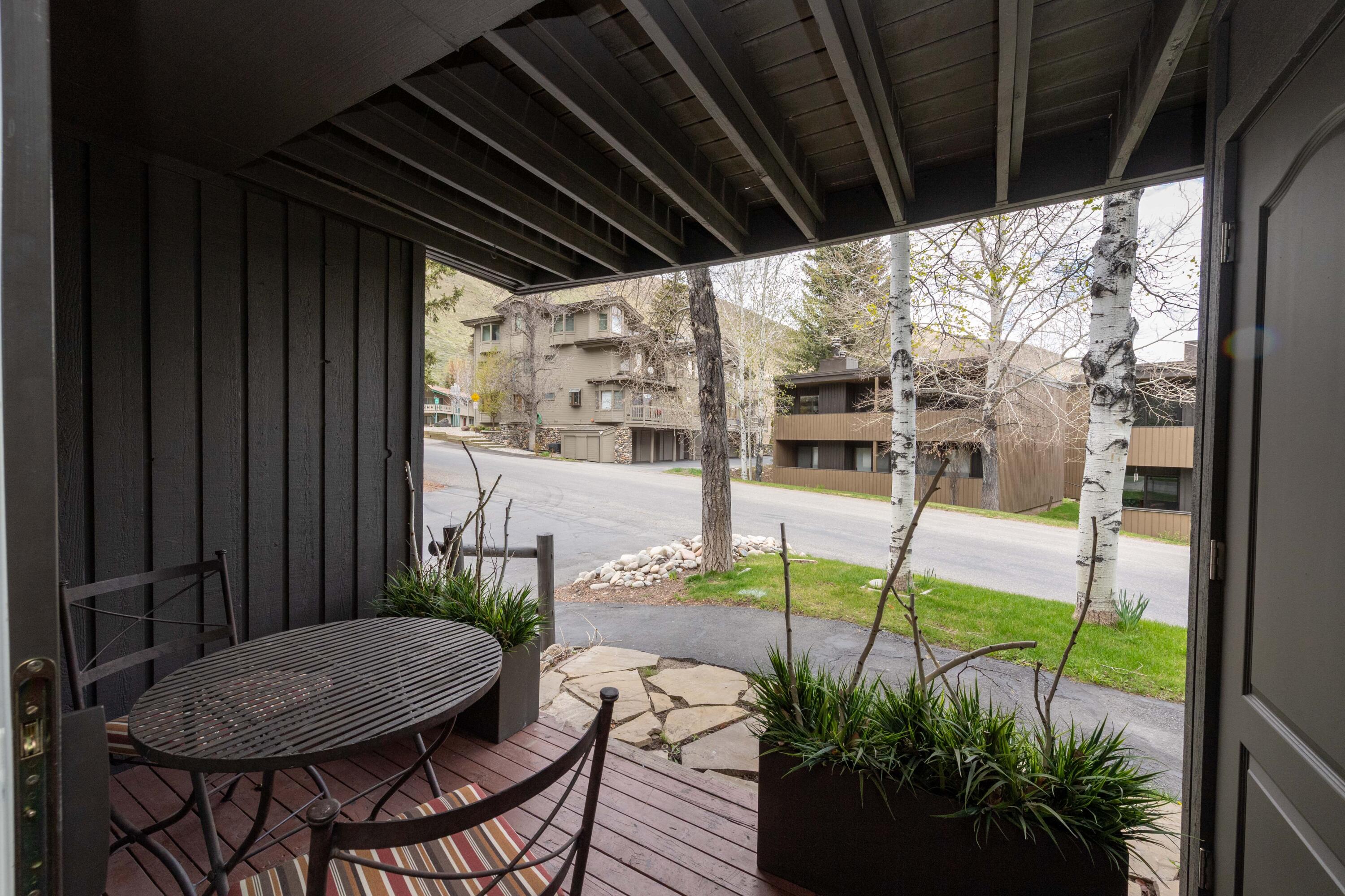 104 Jane Lane, Unit 7 Ketchum, ID 83340 - Photo 14 of 19 Private Outdoor Deck
