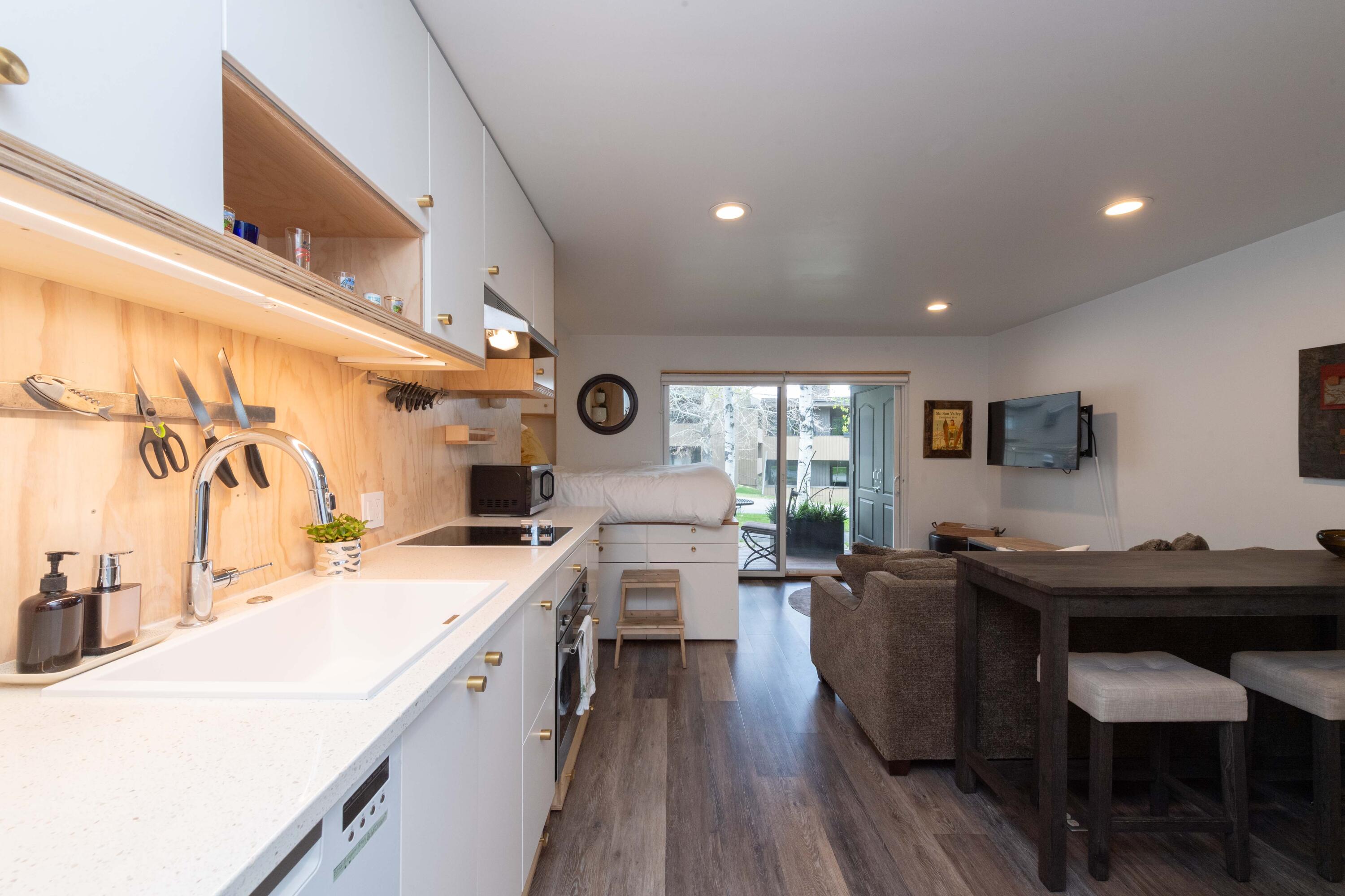 104 Jane Lane, Unit 7 Ketchum, ID 83340 - Photo 7 of 19 Updated Kitchen & Living