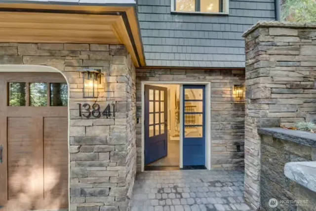 $7,950 | 13841 62nd Avenue Northeast, Kirkland, WA 98034