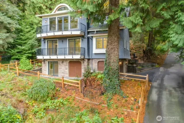 $7,950 | 13841 62nd Avenue Northeast, Kirkland, WA 98034