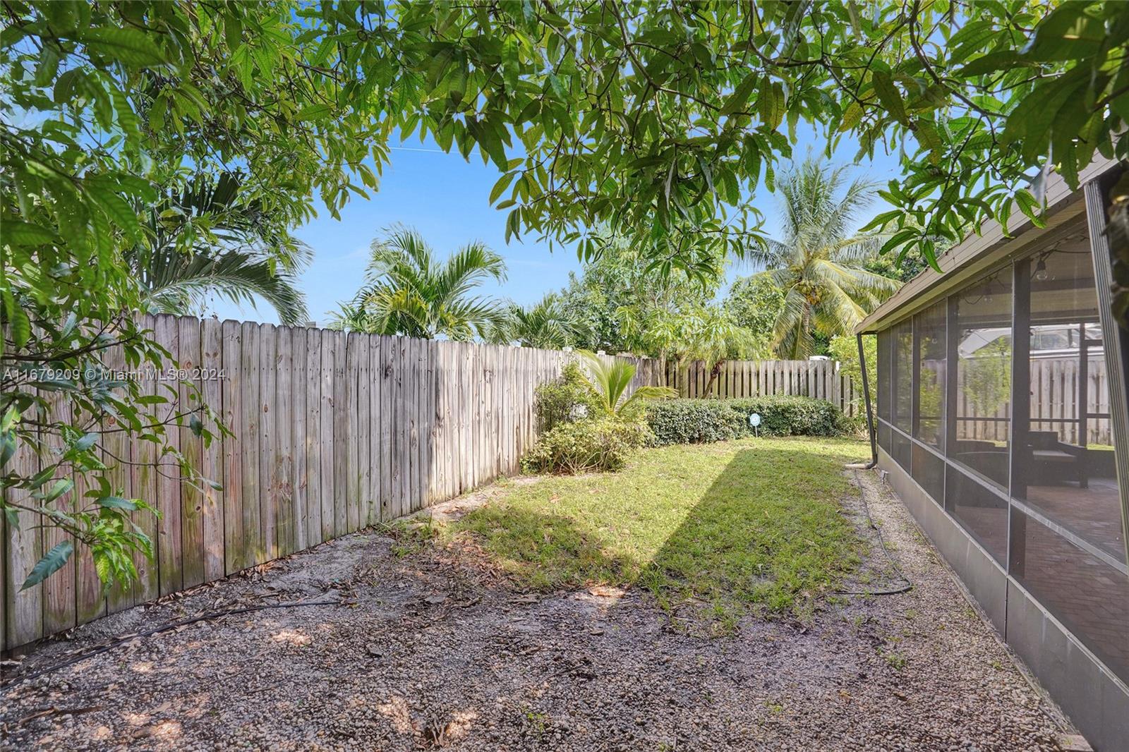 9737 Alaska Circle Boca Raton, FL 33434 - Photo 34 of 37