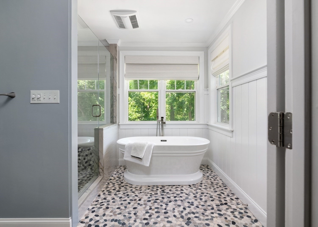 52 Elmore Road Hingham, MA 02043 - Photo 12 of 37